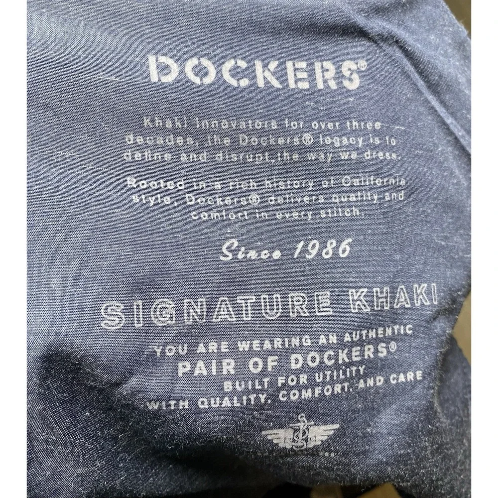 Dockers Mens Signature Iron Free Khaki Big & Tall Classic Fit Pants Black‎ 54x30